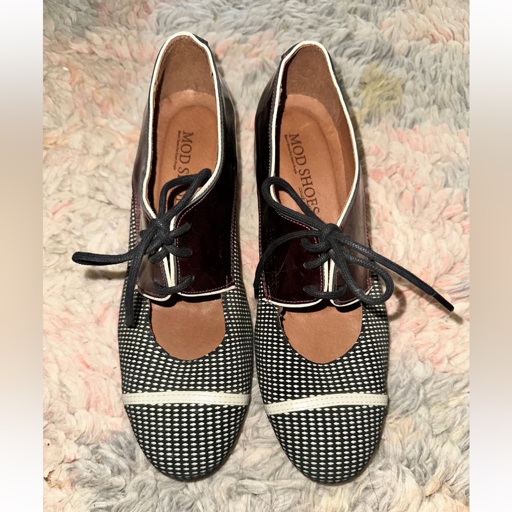 Modshoes Black and White Houndstooth and Red Patent Cutout Loafers